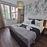 Bohnapartments - Town House Am Stadtpark - Terrasse - Parkplaetze - Wlan Апартаменты