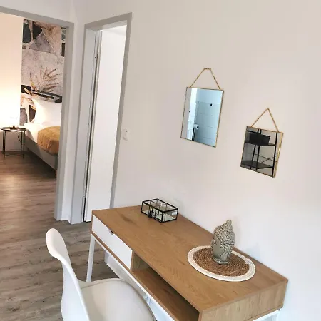 Bohnapartments - Town House Am Stadtpark - Terrasse - Parkplaetze - Wlan * Erfurt