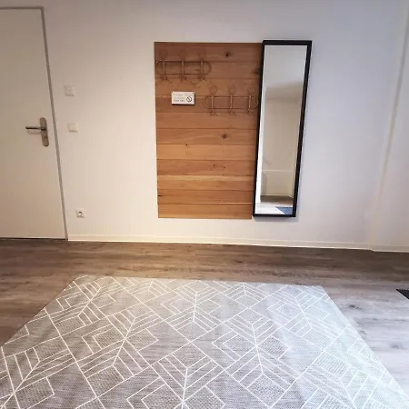 Bohnapartments - Town House Am Stadtpark - Gratis Parkplatz - Wlan Apartment *