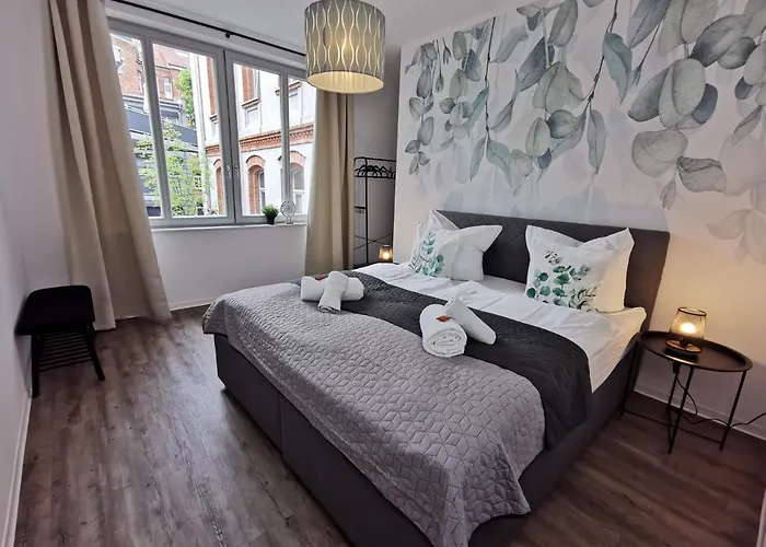 Bohnapartments - Town House Am Stadtpark - Terrasse - Parkplaetze - Wlan Appartement